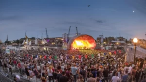 Best Times to Book a Bristol Airport Taxi During 2025 Festivals